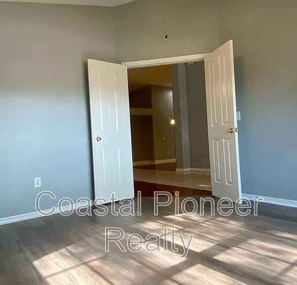 10542 San Travaso Dr — Photo 32