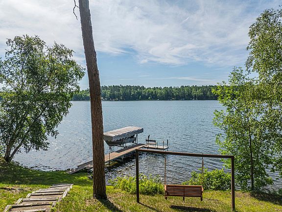 5th image of 27945 Far North Dr