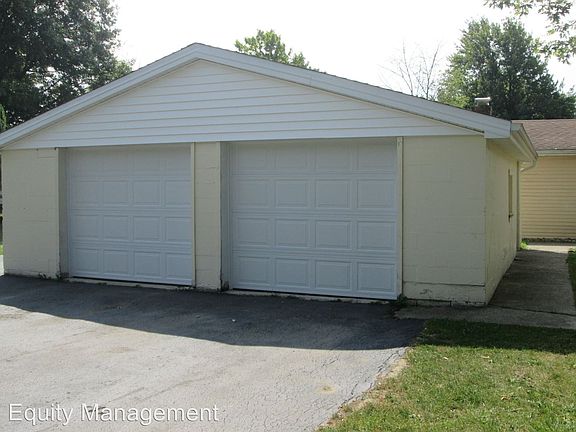 3rd image of 2433 Bainbridge St