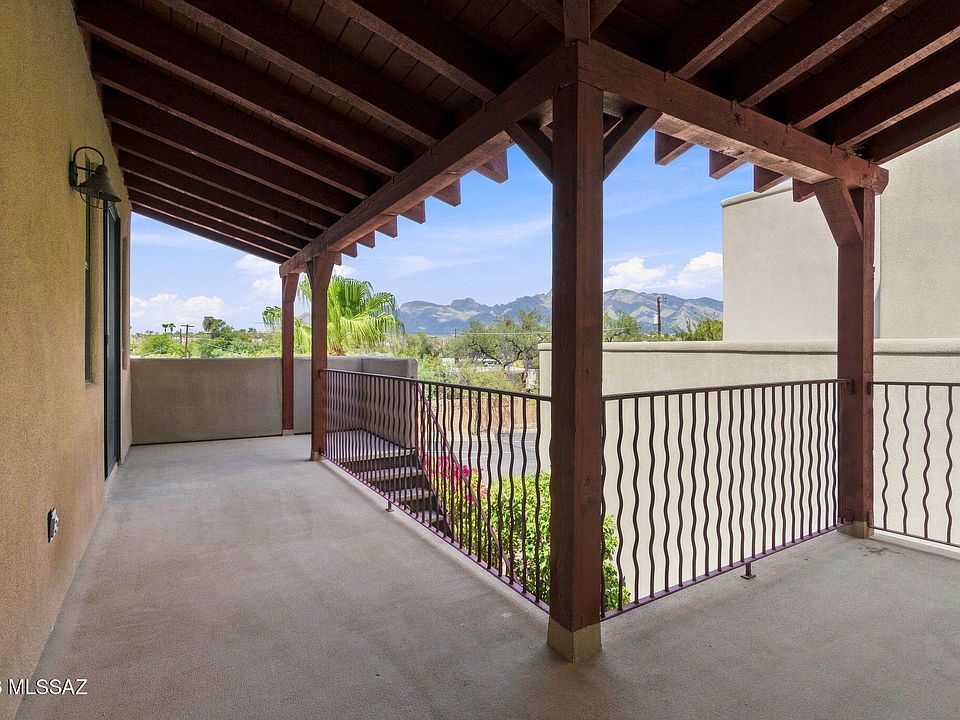 1st image of 123 E Castlefield Cir
