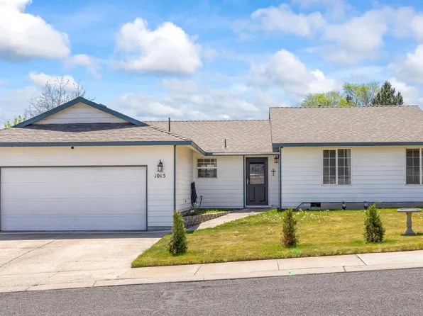 1015 SW Kenwood Dr, Madras, OR 97741