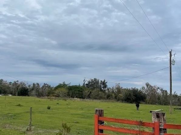 3126 Palmer Rd, Bowling Green, FL 33834