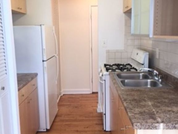 4th image of 5958 N Kenmore Ave APT 407