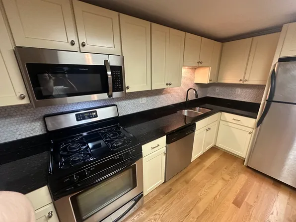 31 Elliott St, Beverly, MA