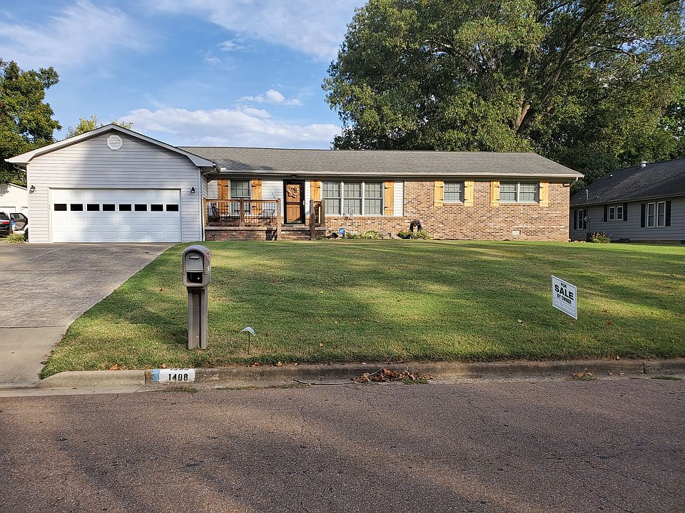 1st image of 1408 Pleasant Valley Ave