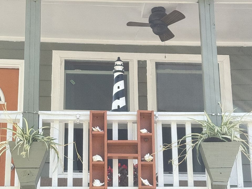 1st image of 21 18th St