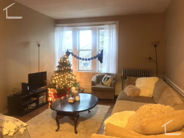 313 Saint Paul St, Brookline, MA