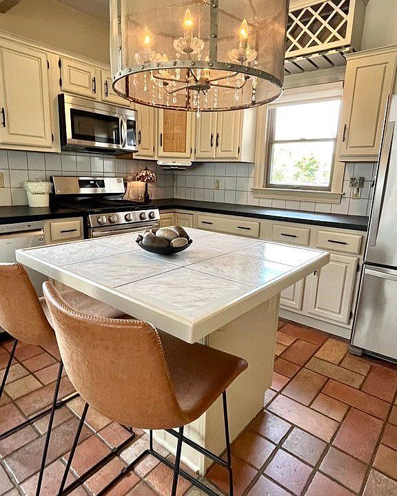 24 Pond St, Marblehead, MA 01945 Zillow