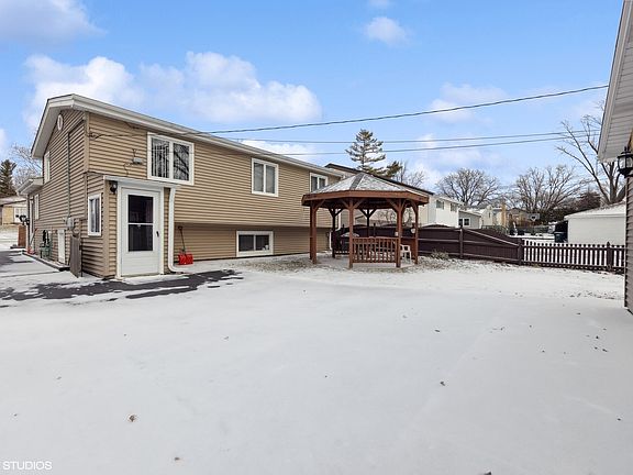 2nd image of 567 Coolidge Ave
