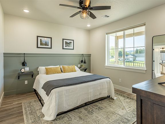 5th image of 125 Kyle Ln