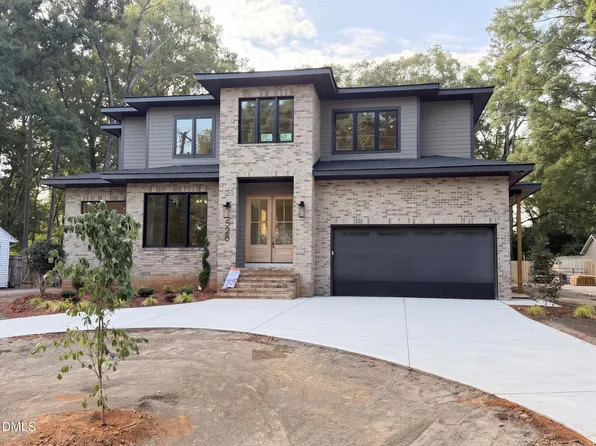 528 Barksdale Dr, Raleigh, NC 27604