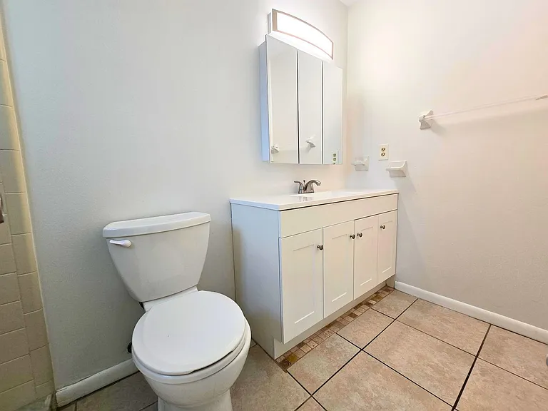 5417 Desoto Pl — Photo 8