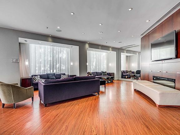 5th image of 300 Bloor St E #505