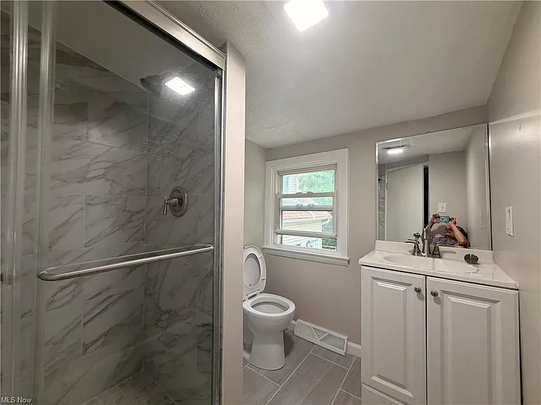 1399 Barlow Rd #2 — Photo 11