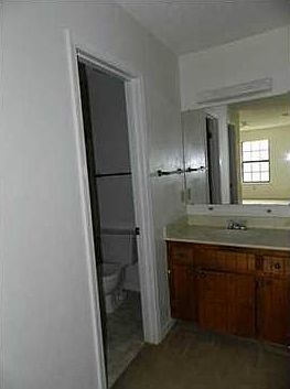 4th image of 2981 Junction Dr