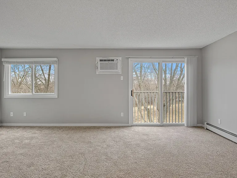 Hillcrest Place — Photo 25