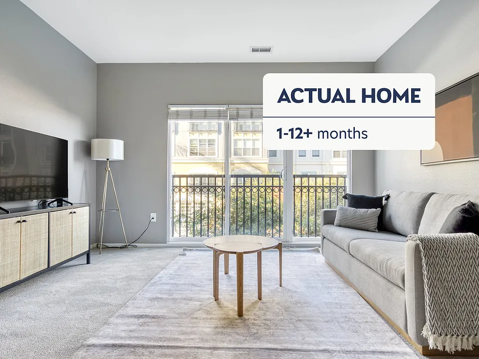 367 Santana Row #2-ID630