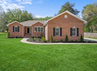 74 Maple Dr, Winchester, TN 37398