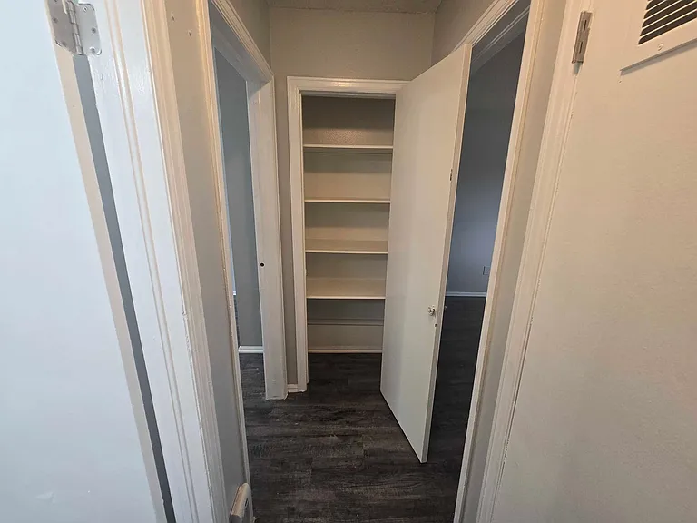 325 S Murray Blvd — Photo 12