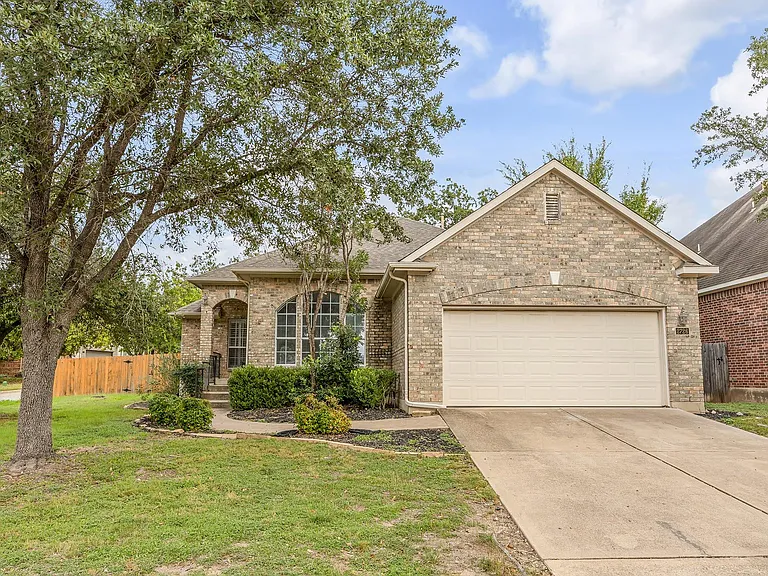 2726 Grimes Ranch Rd — Photo 1