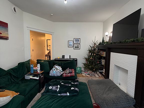 2nd image of 5646 N Glenwood Ave #2