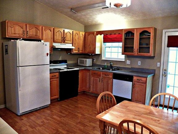 3rd image of 7339 Lyle Bend Ln