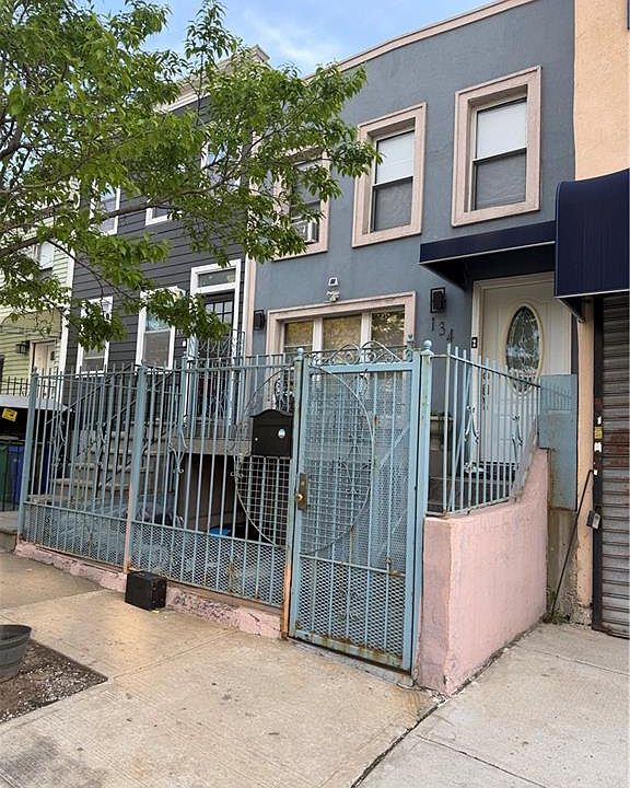 1st image of 134 20th St