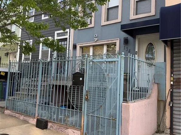 134 20th St, Brooklyn, NY 11232