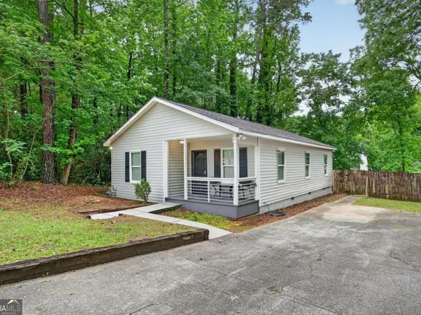 3239 McHenry Ave, Scottdale, GA 30079