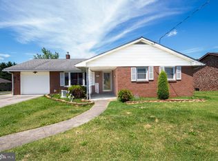 33 Beechwood Dr, Cumberland, MD 21502