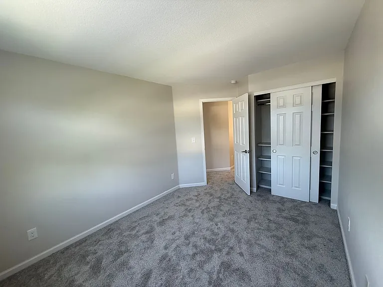 818 Spyglass Cir — Photo 17