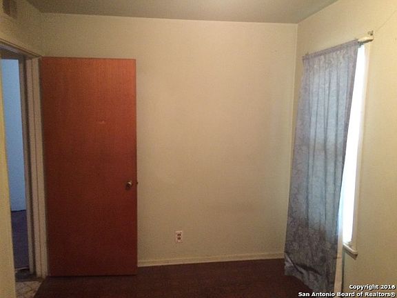 4th image of 158 Harcourt Ave