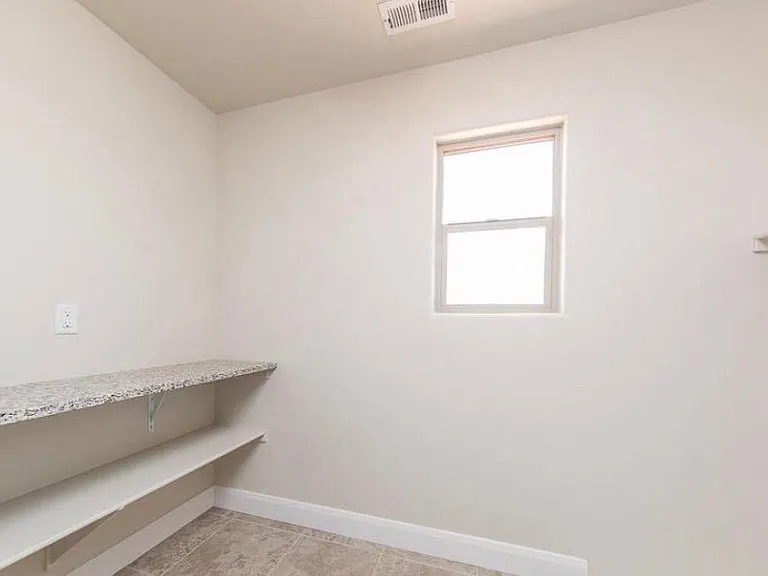 2501 Bella Vista Dr — Photo 12