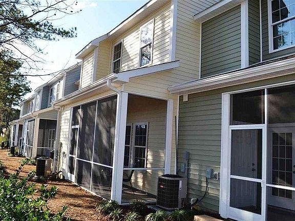 Back Screened-In Porch