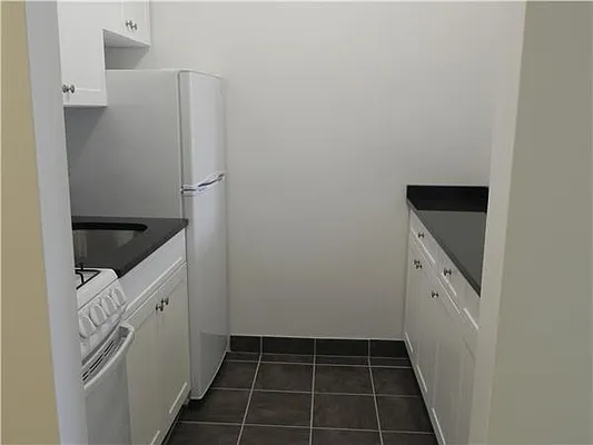Rented by R New York | media 8