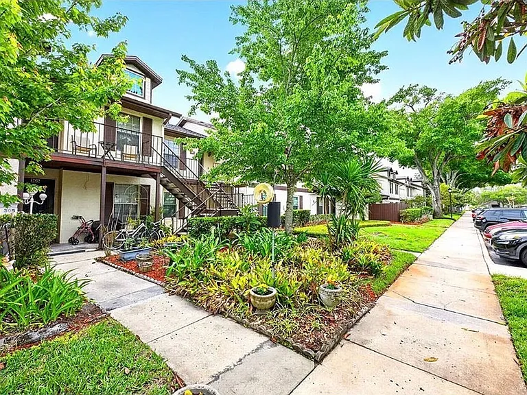 600 Northern Way #302 — Photo 8