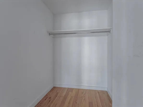 133-38 Sanford Avenue image 2 of 23