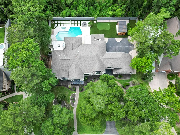 35 Fernglen Dr — Photo 46