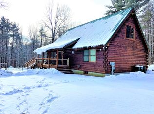 31 McAlister Dr, South Paris, ME 04281