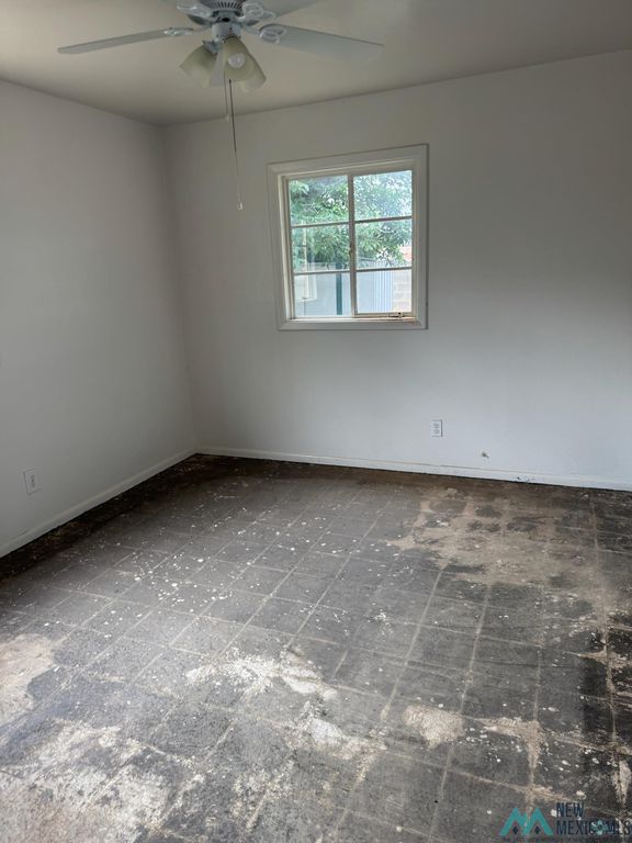 1012 S Plains Park Dr, Roswell, NM - View 6