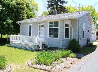 349 5th Ave, Manistee, MI 49660