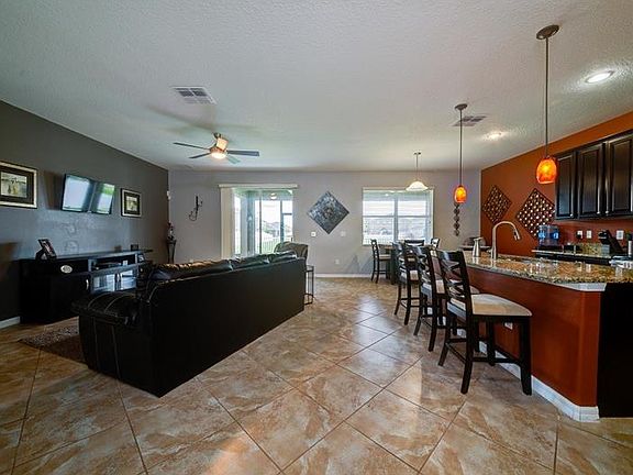 3rd image of 3693 Tuckerton Dr