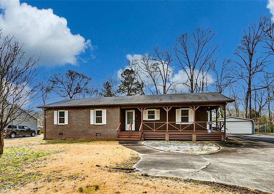 2168 Zoo Pkwy, Asheboro, NC 27205 | Zillow