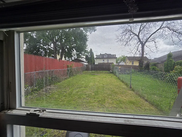 119 Prospect St — Photo 28