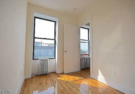 3rd image of 492 11th St APT 4C