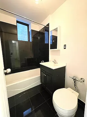 Rented by J PRESTON AND ASSOCIATES INC | media 19