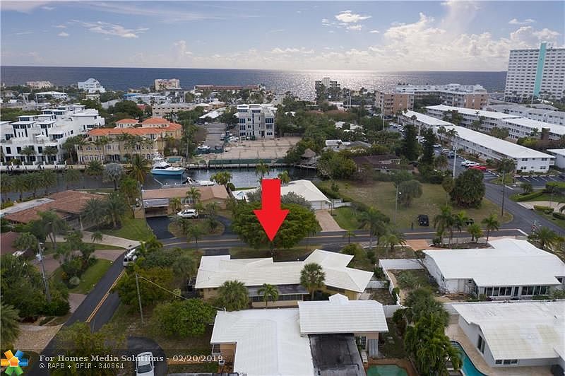 1st image of 250 Tropic Dr