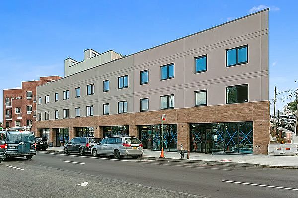 1st image of 106-14 Astoria Blvd #3