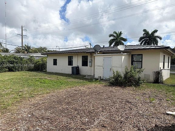 5th image of 19320 NW 7th Ave