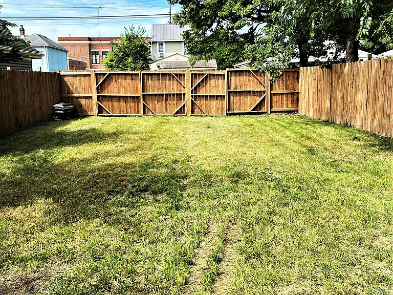 293 W Park Ave — Photo 27